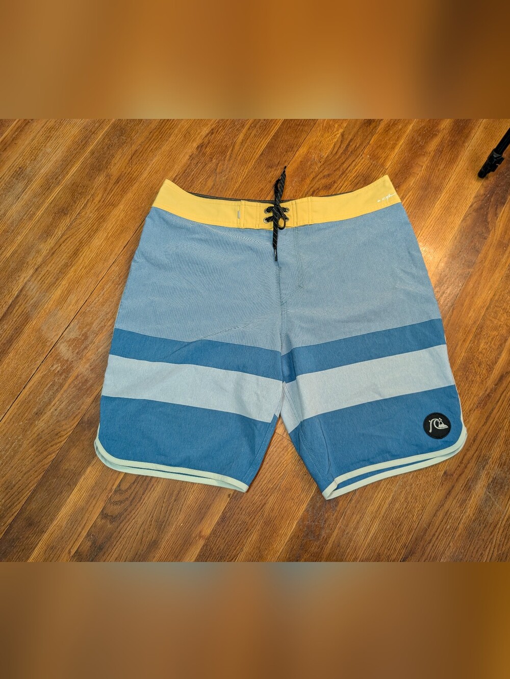Quiksilver Shorts 34 Mens Blue Striped Highline Boardshorts Colorblock Stretch